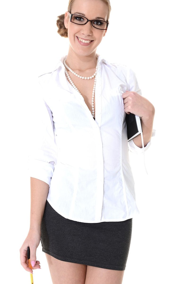 Оксана, 22 года, 1 размер груди